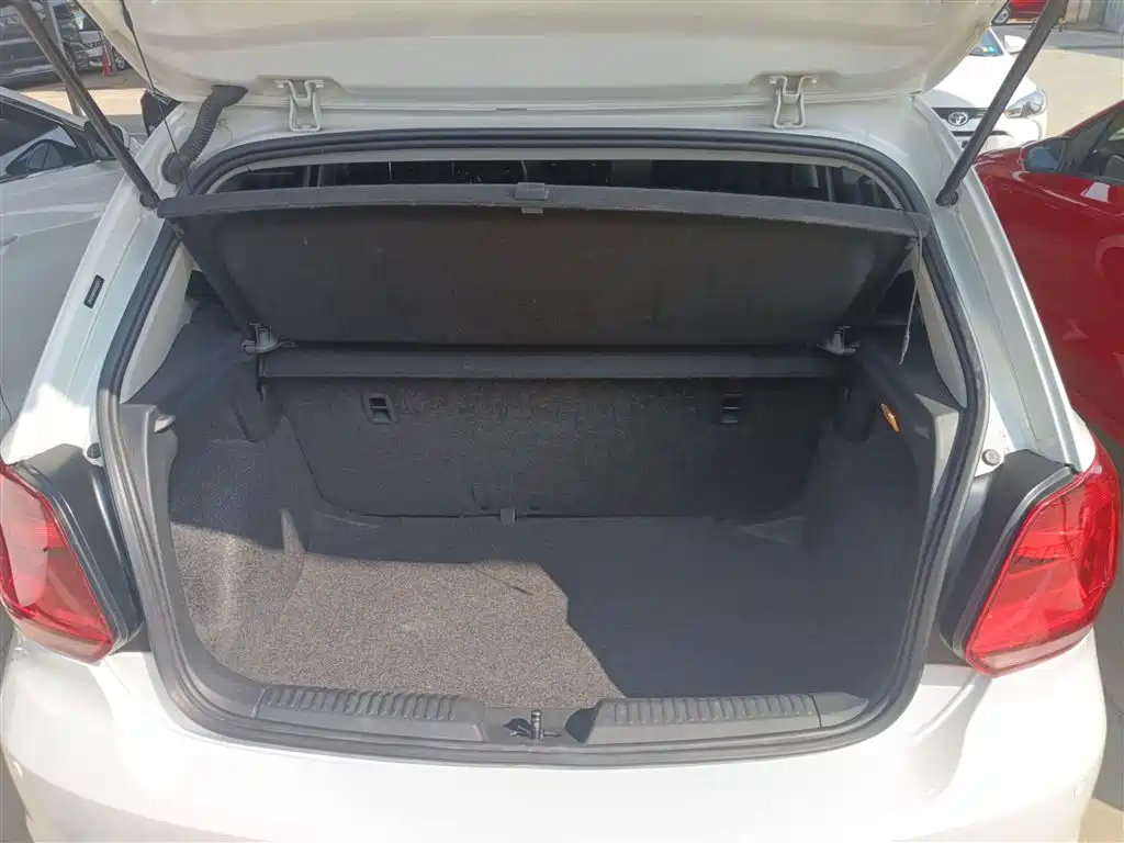 Volkswagen Polo 2018 1.5L Auto Safe Drive фото 19