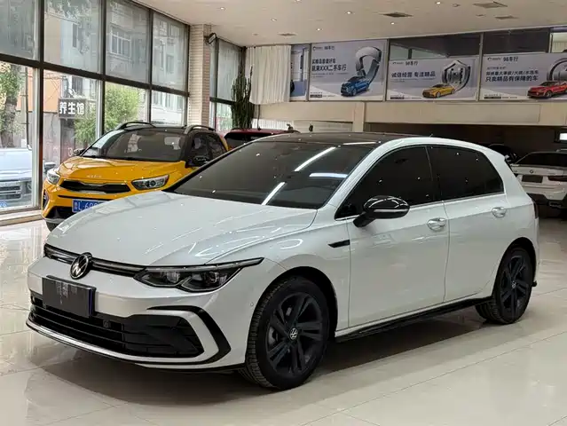 Volkswagen Golf 280TSI DSG R-Line