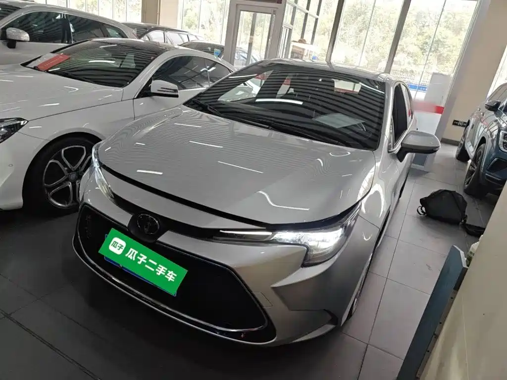 Toyota Levin 2021 185T CVT Luxury Edition фото 2