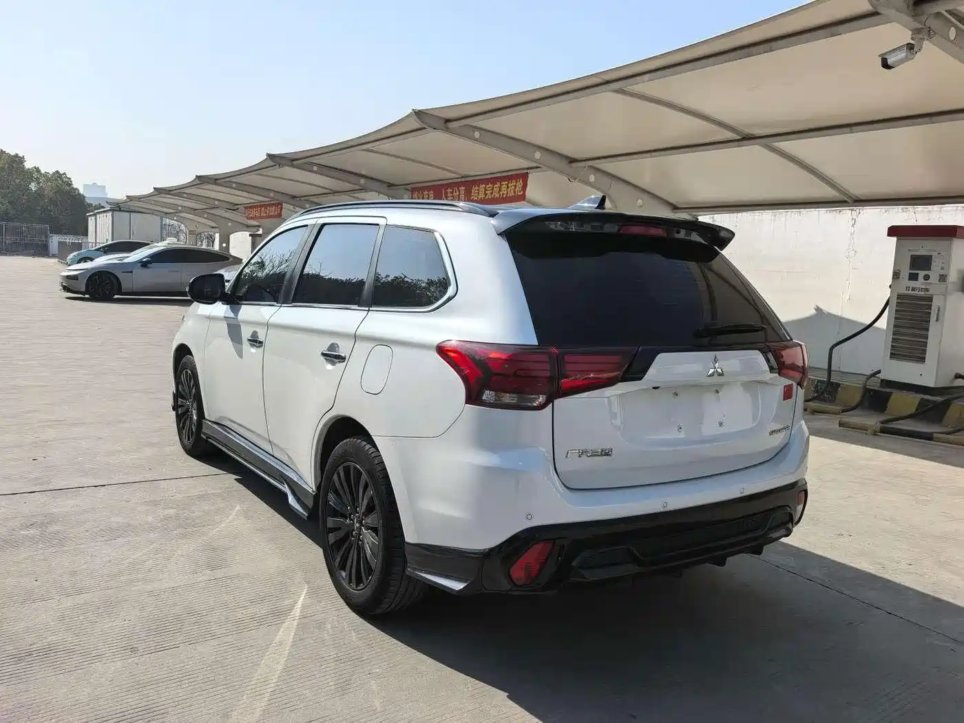 Mitsubishi Outlander 2022 2021 2.4L 4WD Yaodong Edition 5-seater