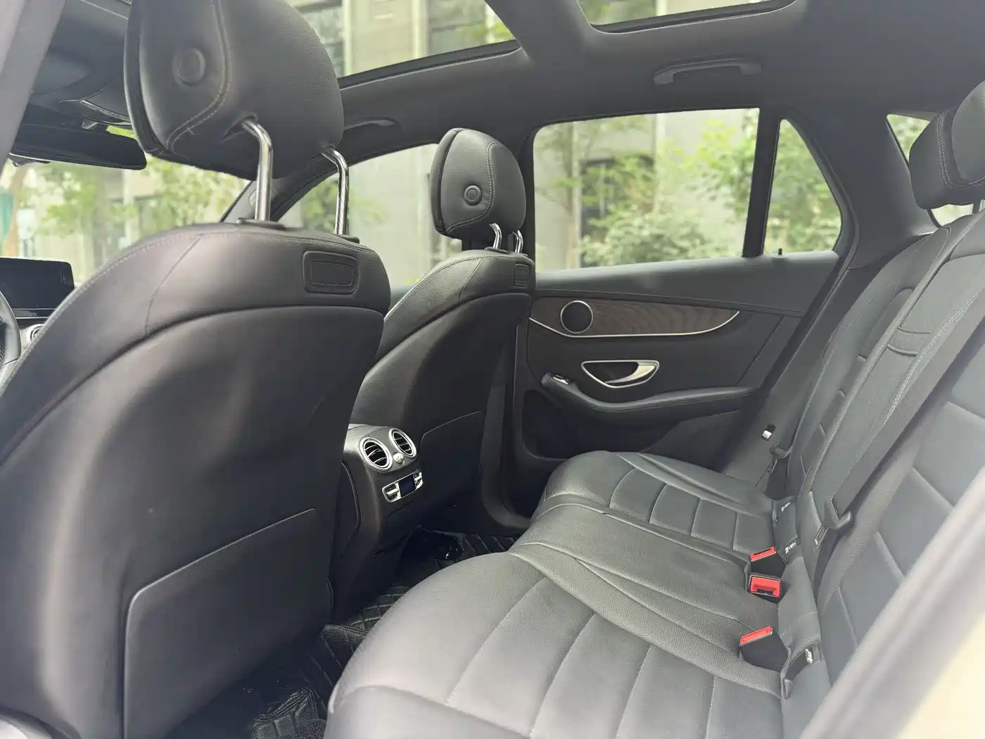Mercedes-Benz GLC 2017 GLC 300 4MATIC Dynamic фото 7