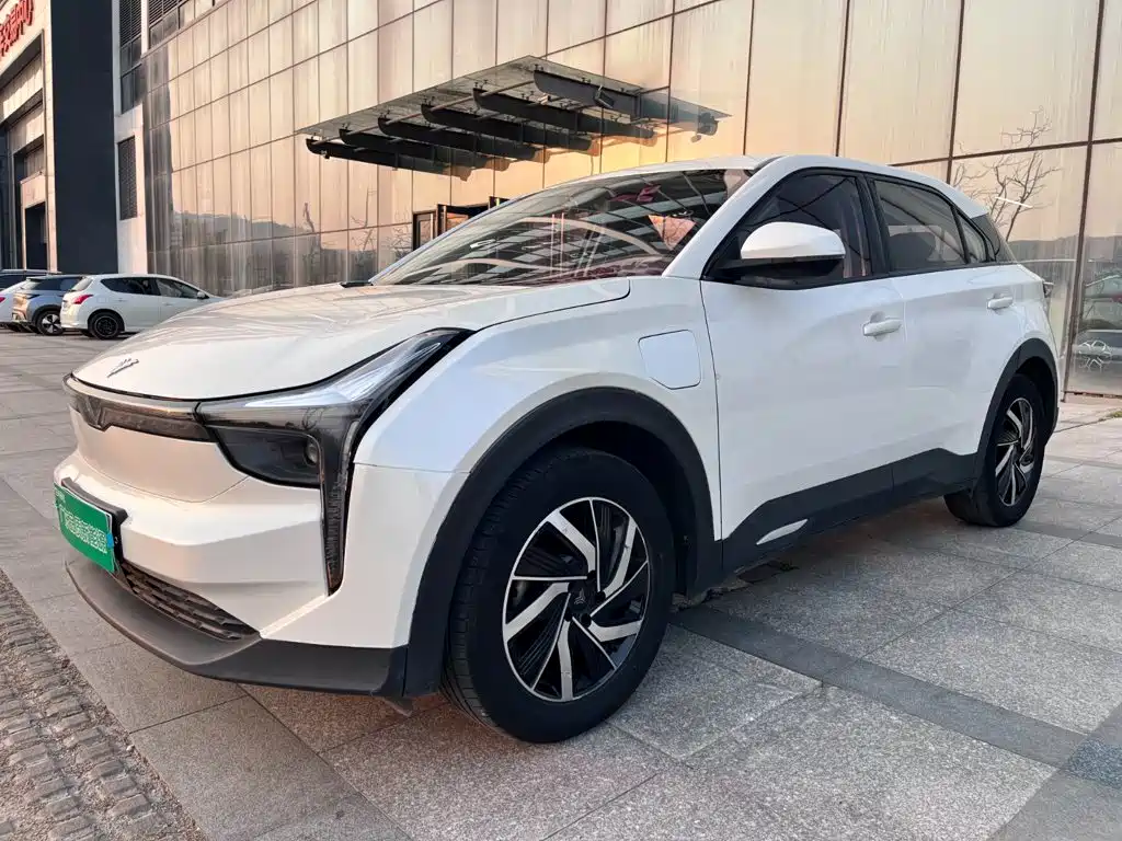 Фото 2 - Nezha Auto Neta U