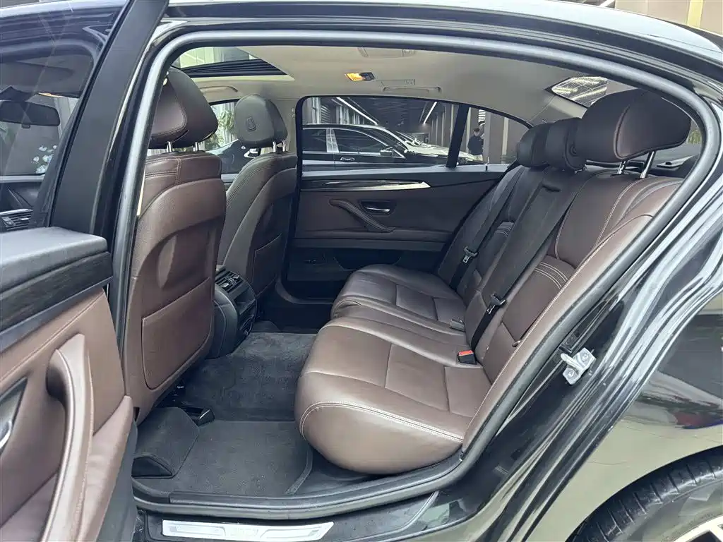 BMW 5 Series 2014 525Li Luxury Design Package фото 11