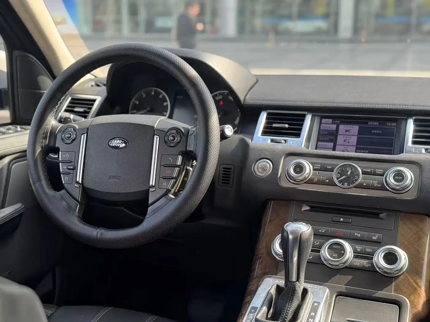 Land Rover Range Rover Sport 2012 5.0 NA V8 HSE фото 4
