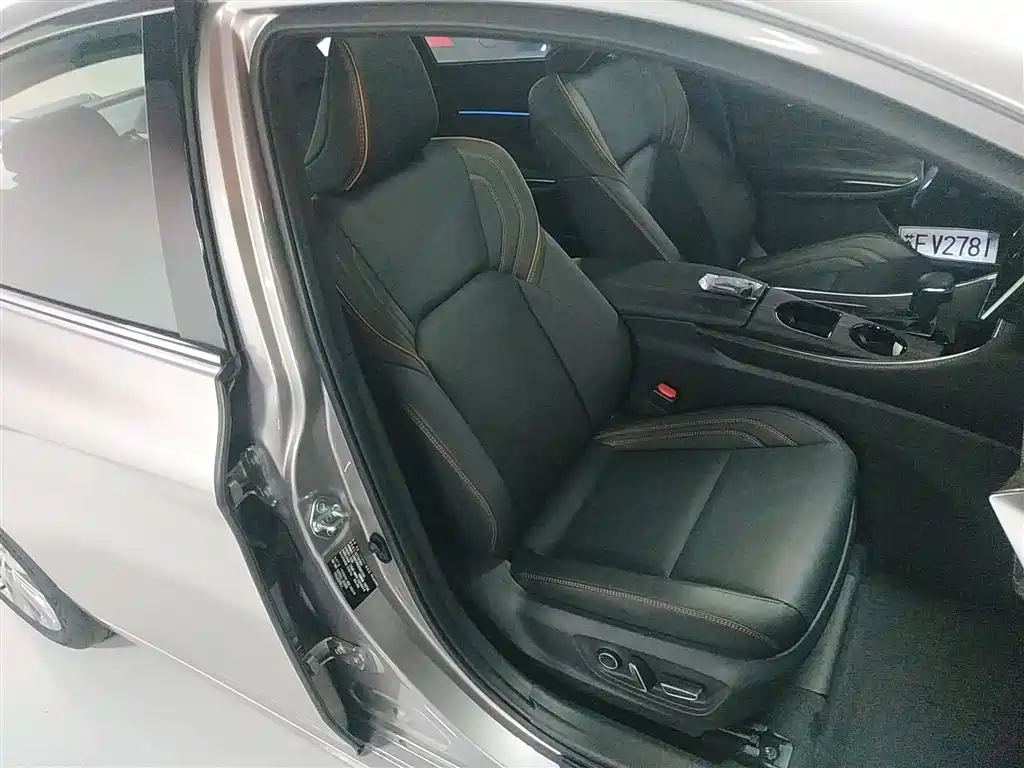 Toyota Avalon 2024 Model Hybrid 2.5L XLE Prestige Edition фото 20