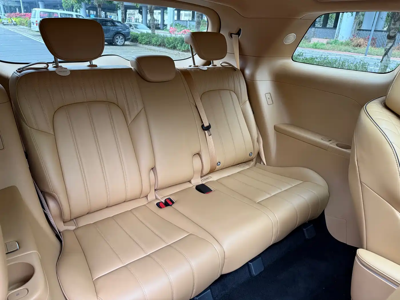 Voyah Auto Voyah Dreamer 2025 PHEV AWD Flagship Kunpeng Edition фото 18