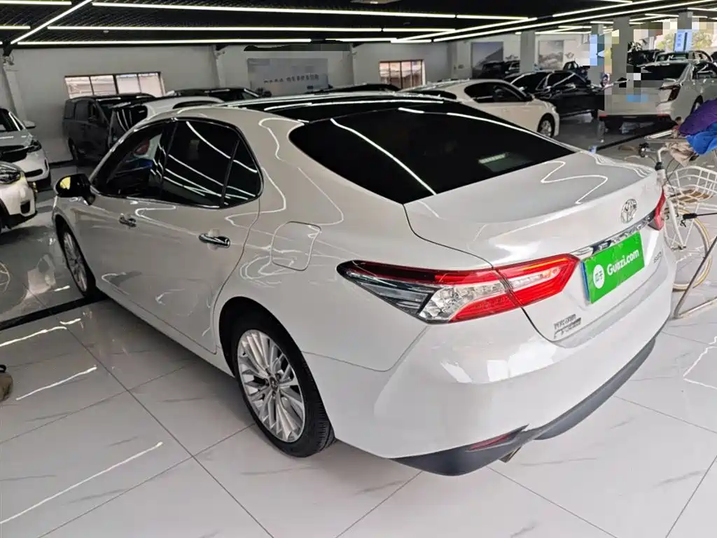 Toyota Camry 2018 2.5G Luxury Edition фото 5