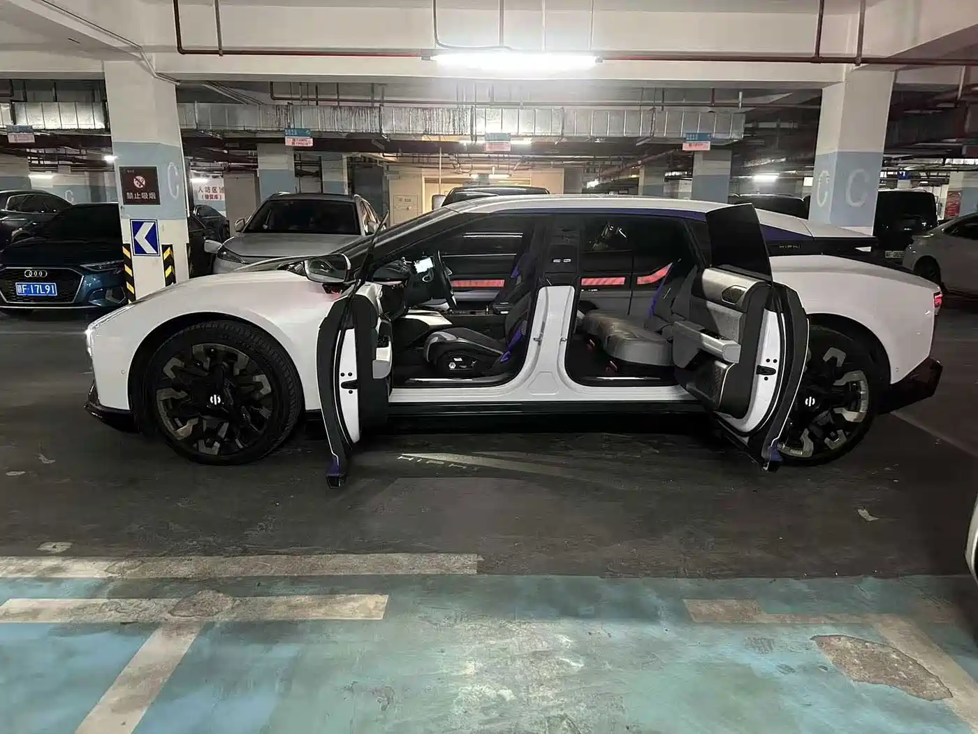 HiPhi Z 2023 2023 5-Seater