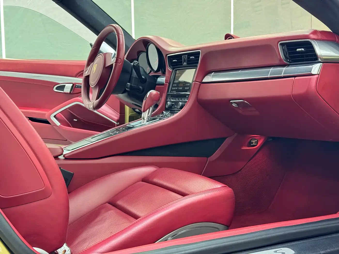 Porsche 911 2012 Carrera S 3.8L фото 18