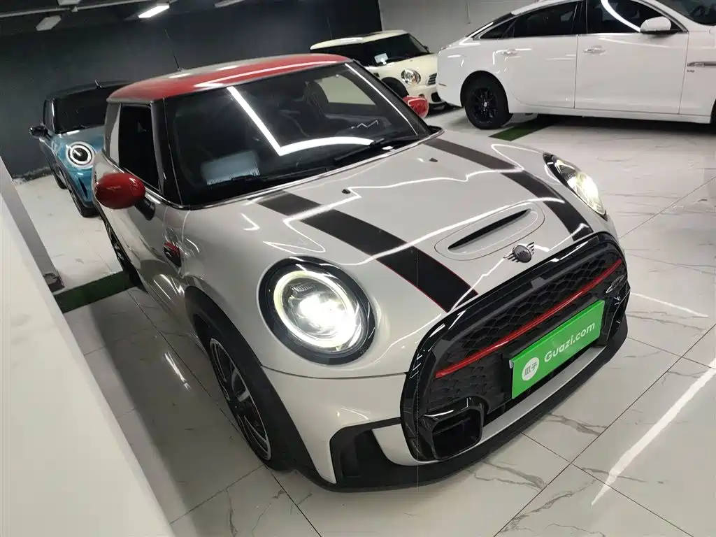 MINI JCW