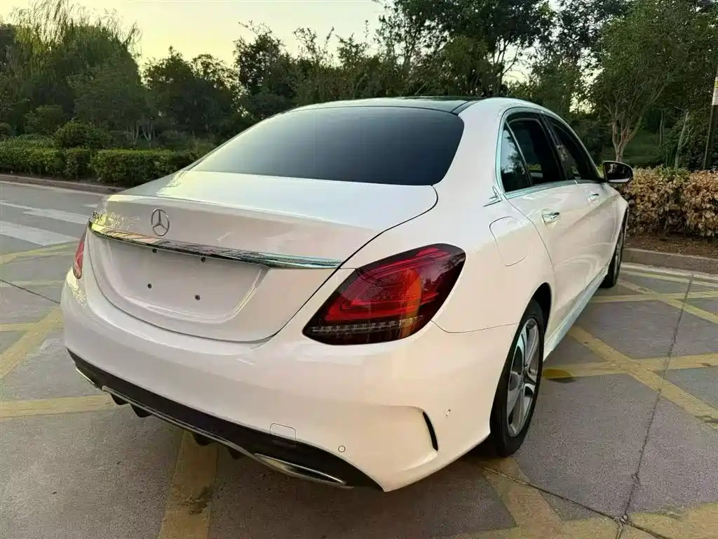 Mercedes-Benz C-Class 2020 C 260 L Sport фото 17