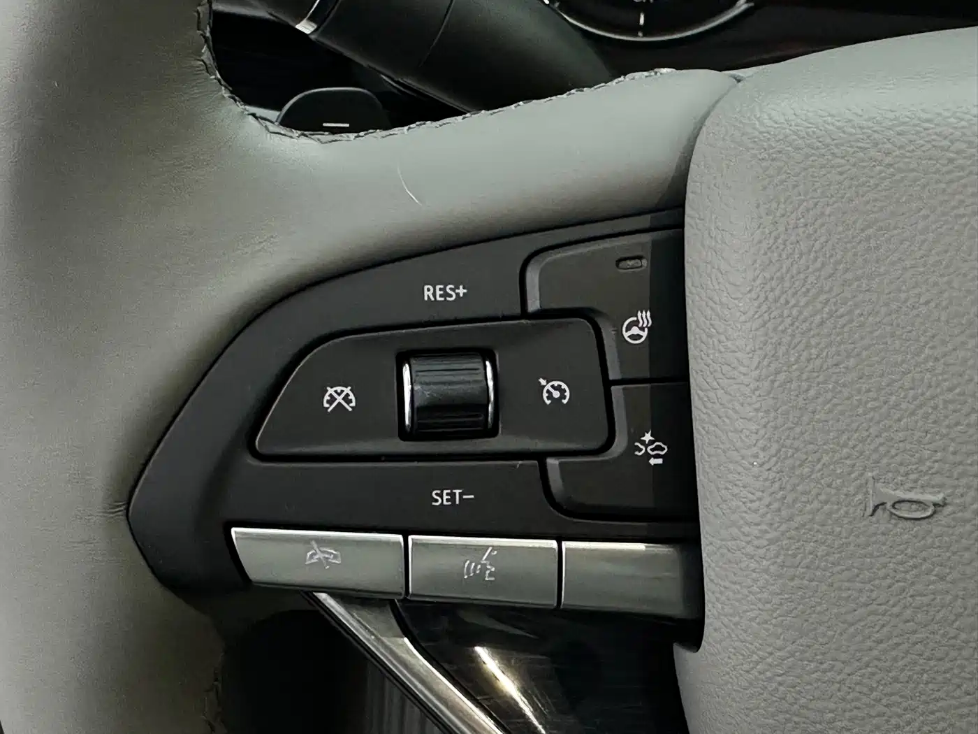 Cadillac XT6 2022 2.0T 6-Seater 4WD Luxury Edition фото 20