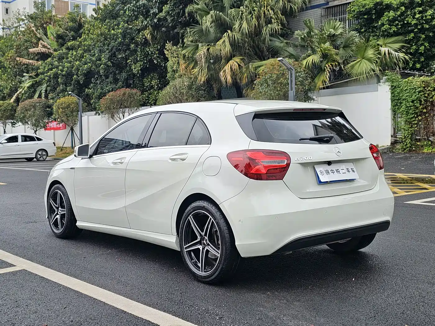 Mercedes-Benz A-Class (Import) 2016 A 200 Dynamic фото 4