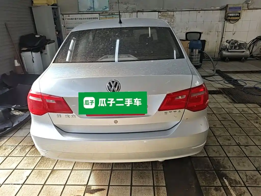Volkswagen Jetta 2013 1.4L Manual Fashion фото 10