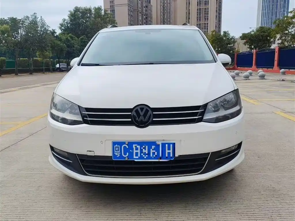 Volkswagen Sharan 2012 2.0TSI Comfort Euro IV фото 2