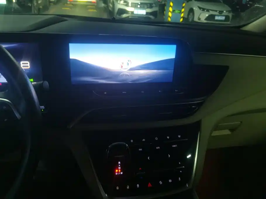 Buick GL8 2023 ES Landmaster Exclusive фото 13