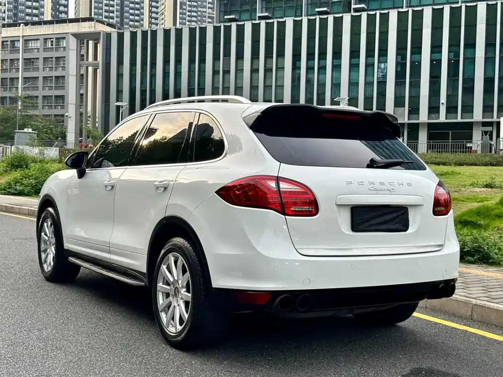Porsche Cayenne 2011 Cayenne 3.0T фото 6