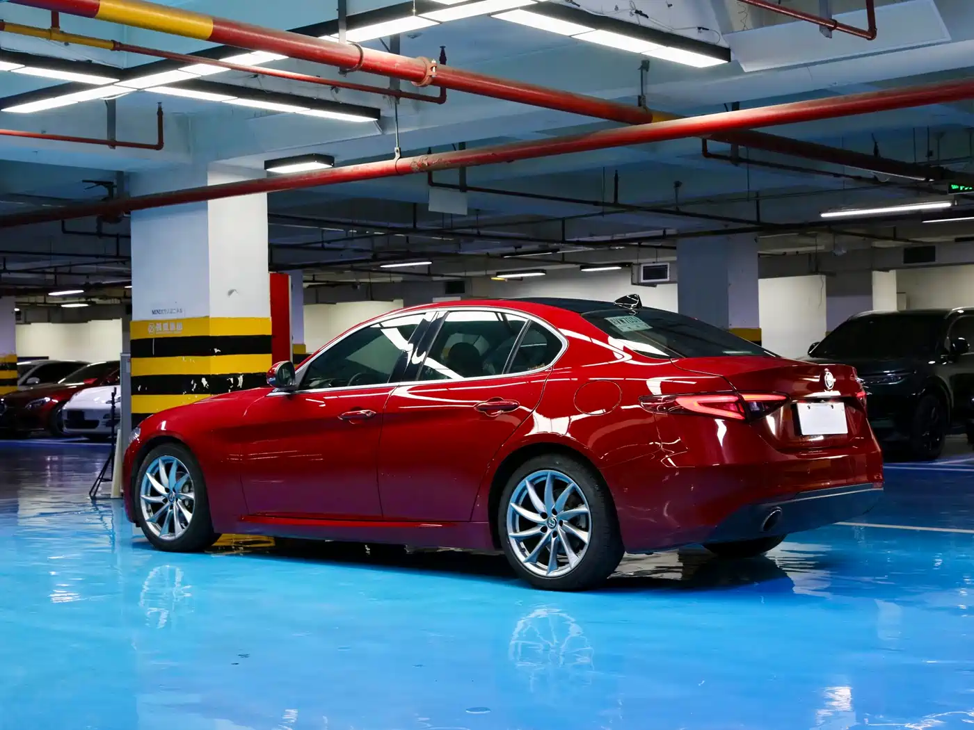 Alfa Romeo Giulia 2017 2017 2.0T 200HP Luxury Edition