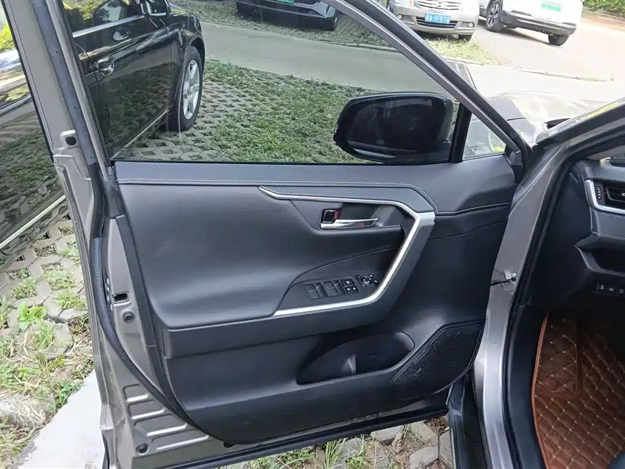Toyota RAV4 Rongfang 2021 2.0L CVT 2WD Trend PLUS фото 7