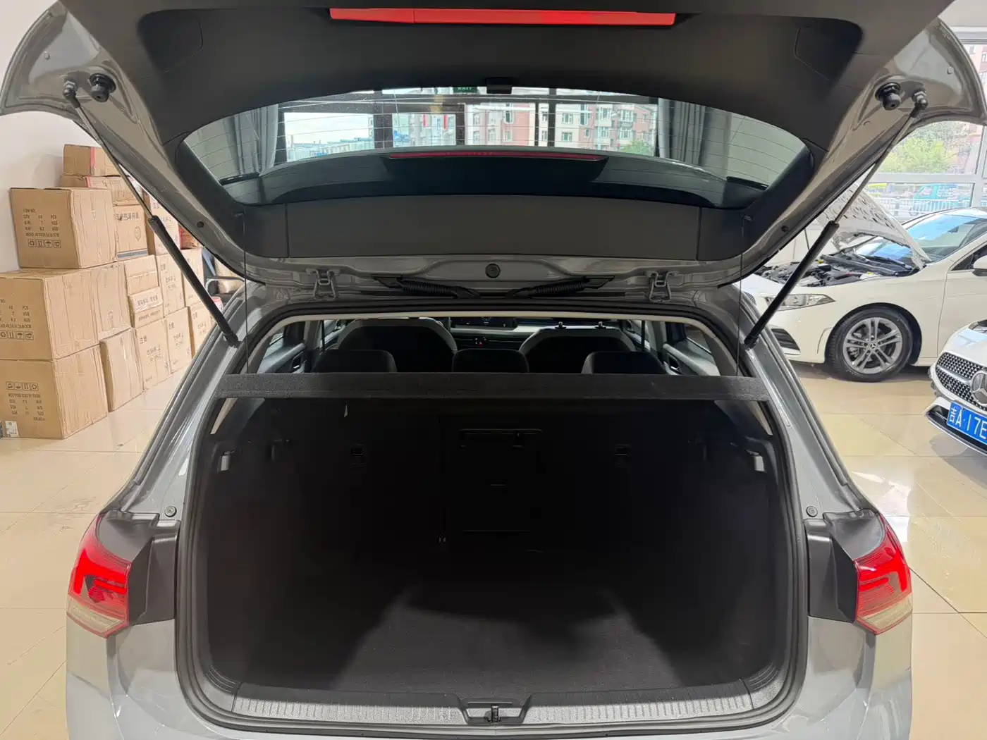 Volkswagen Golf 2023 Facelift 280TSI DSG Pro фото 25
