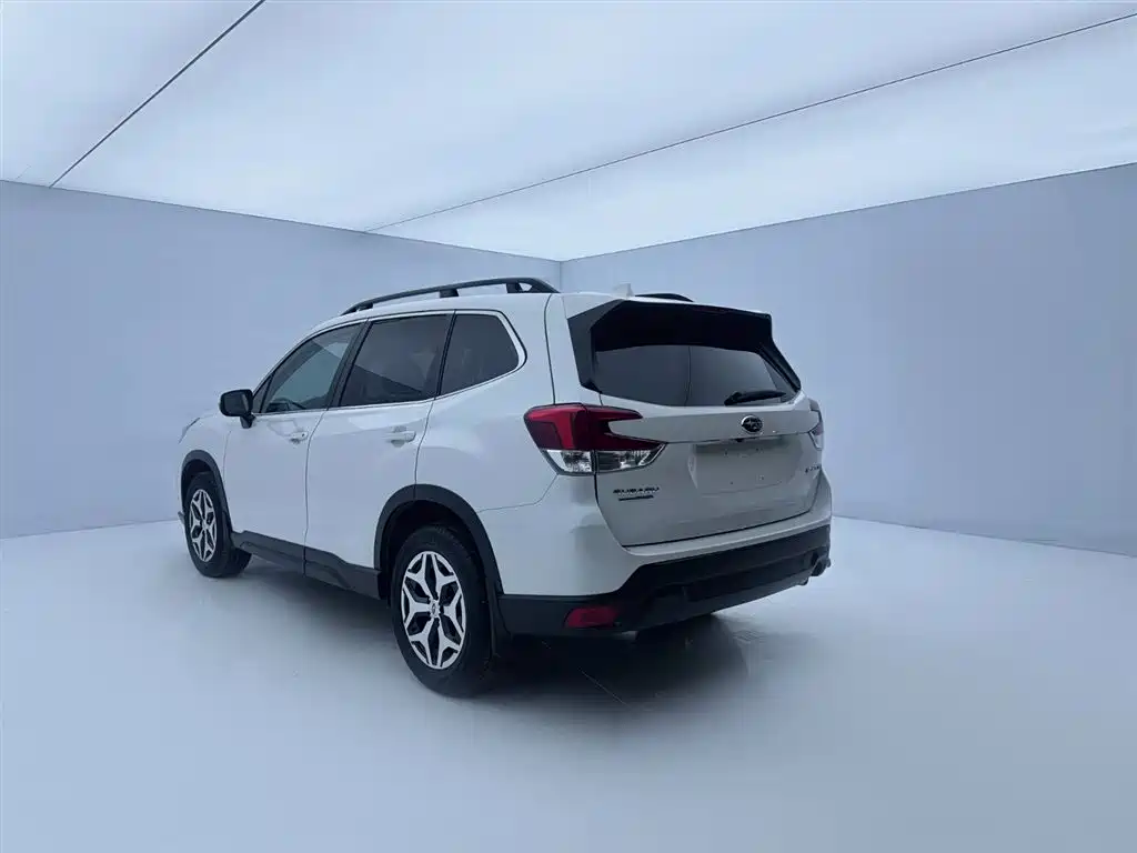 Subaru Forester 2022 2.0i AWD Luxury Edition with EyeSight фото 4