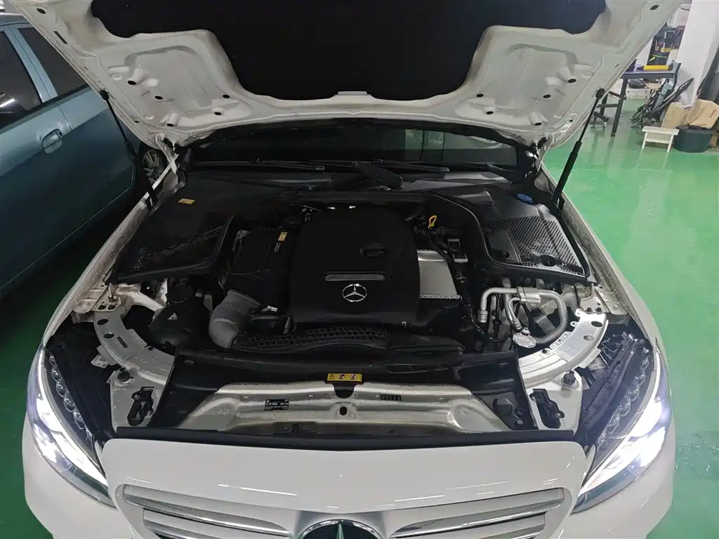 Mercedes-Benz C-Class 2016 C 200 L Sport фото 16
