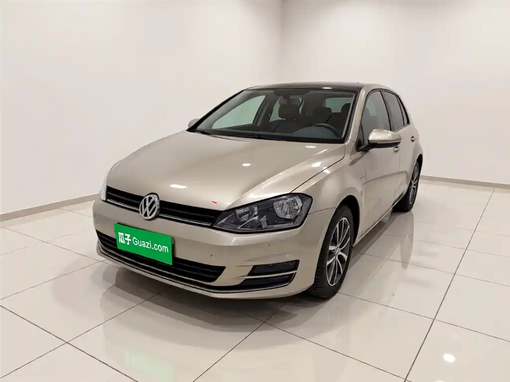 Volkswagen Golf 2016 230TSI Automatic Luxury фото 2
