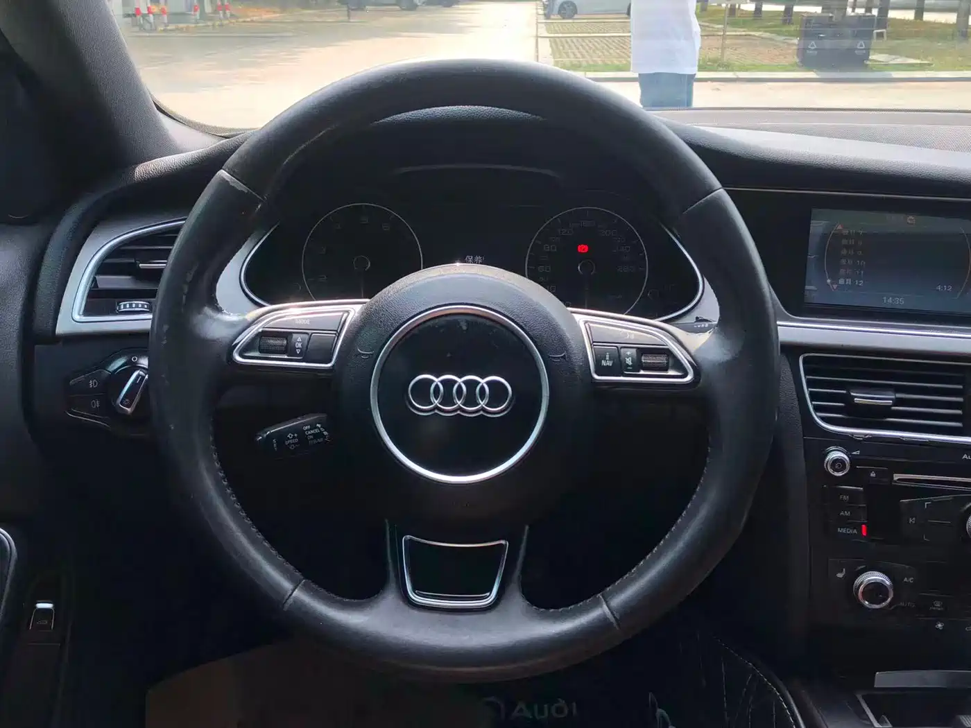 Audi A4L 2015 35 TFSI Auto Comfort фото 14