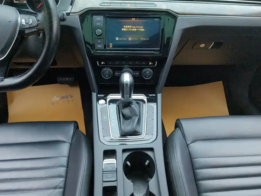 Volkswagen Magotan 2019 330TSI DSG Luxury Class China VI фото 16