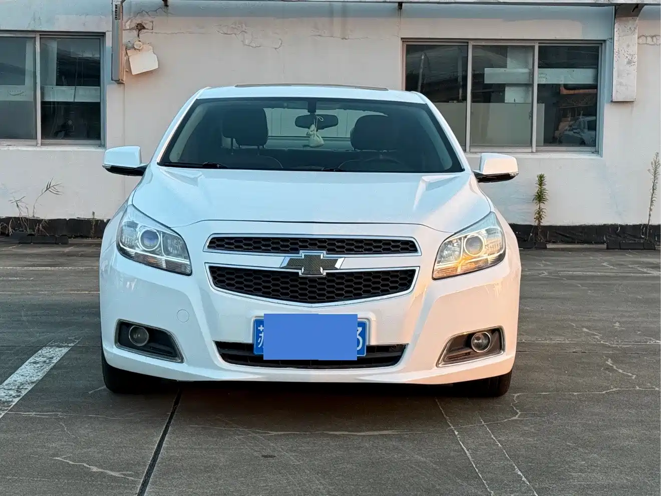 Chevrolet Malibu 2012 2.0L Automatic Luxury Edition фото 2