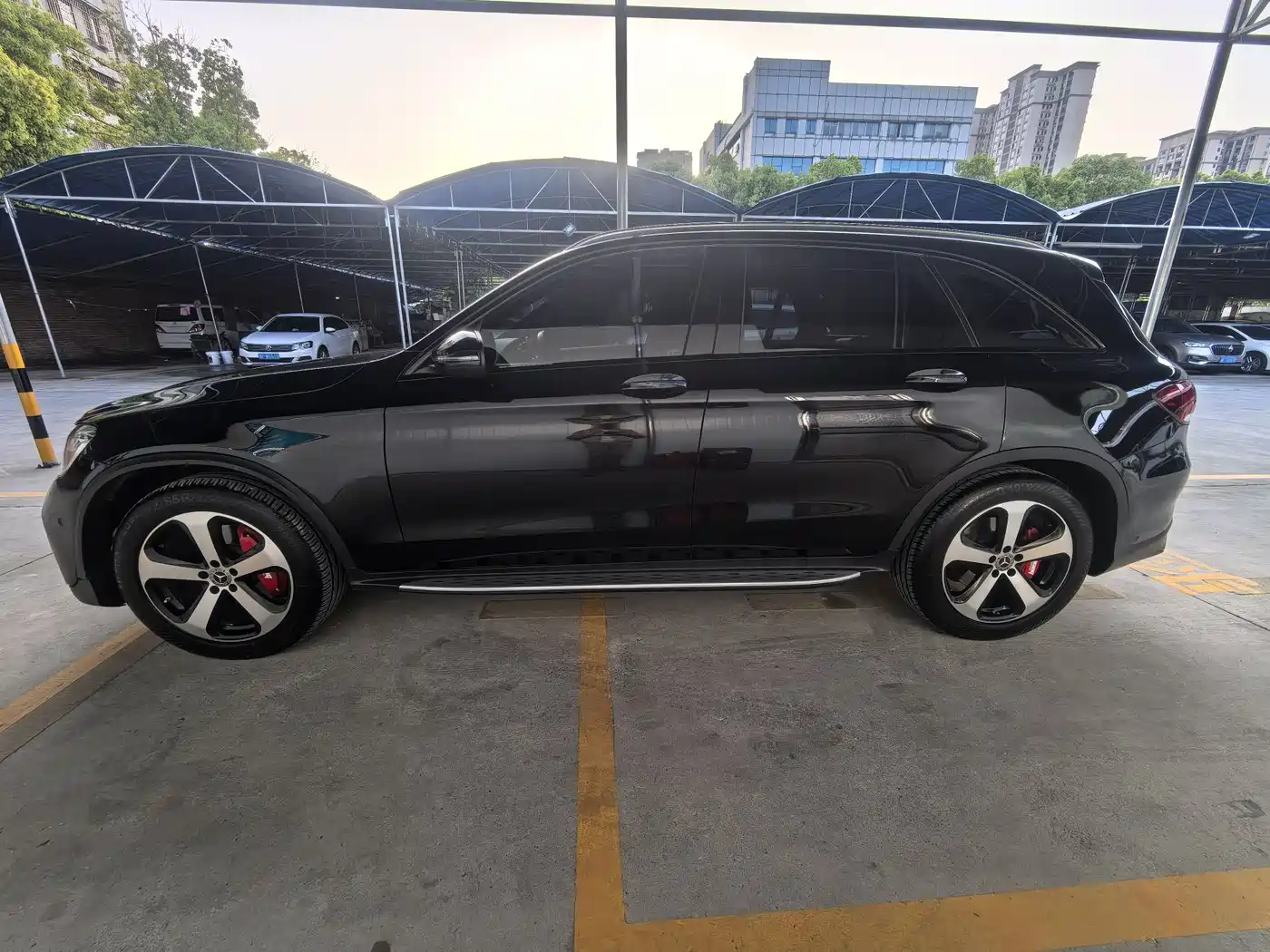 Mercedes-Benz GLC 2022 Facelift II GLC 260 L 4MATIC Luxury фото 4