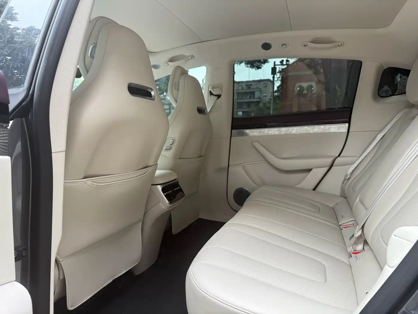 2026 Zhijie Luxeed R7