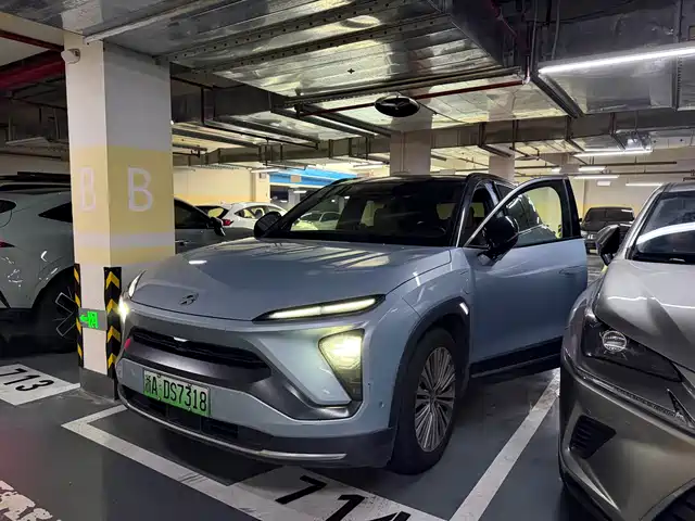 NIO ES6 2020