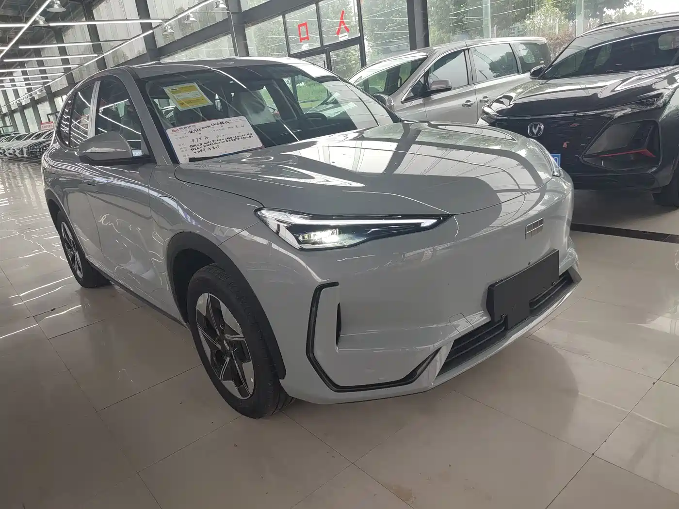 Geely Galaxy Galaxy E5 2026 530km Voyager Edition фото 3