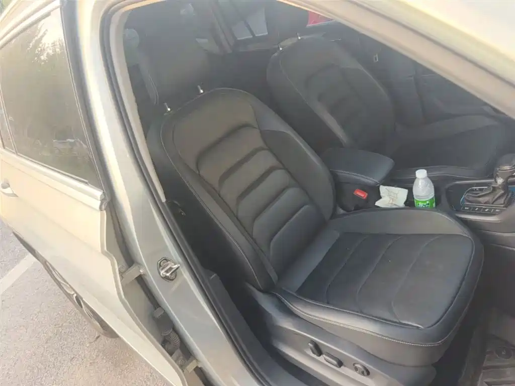 Volkswagen Tiguan L 2018 330TSI Automatic 2WD Luxury Edition фото 25