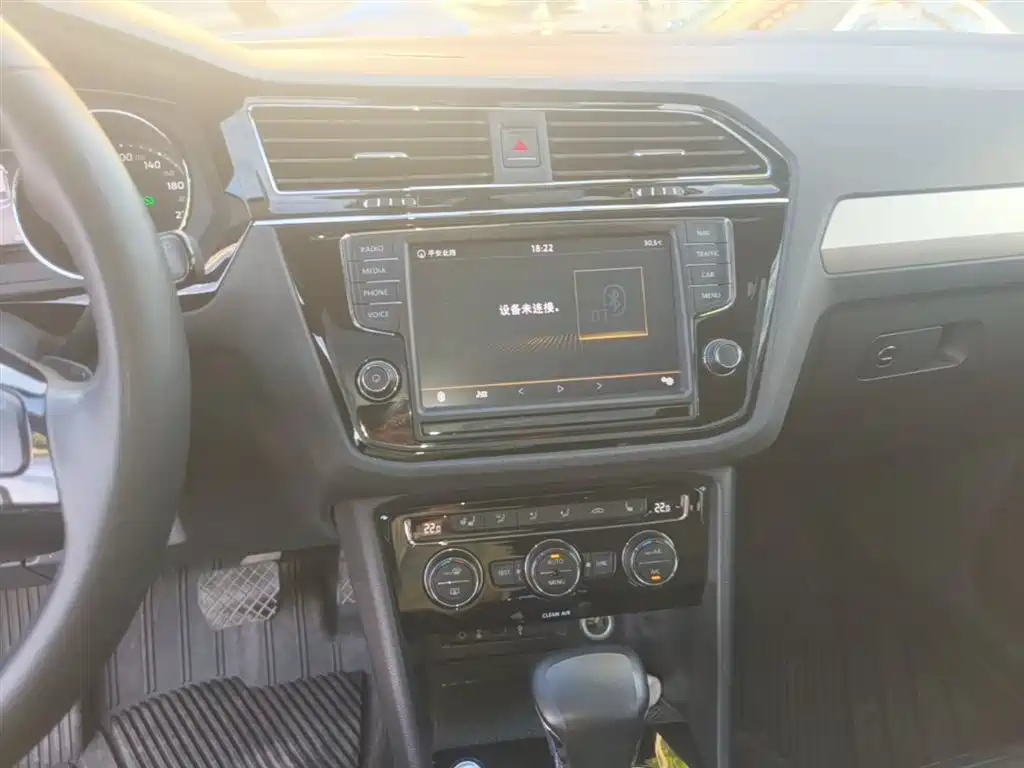 Volkswagen Tiguan L 2018 330TSI Automatic 2WD Luxury Edition фото 13