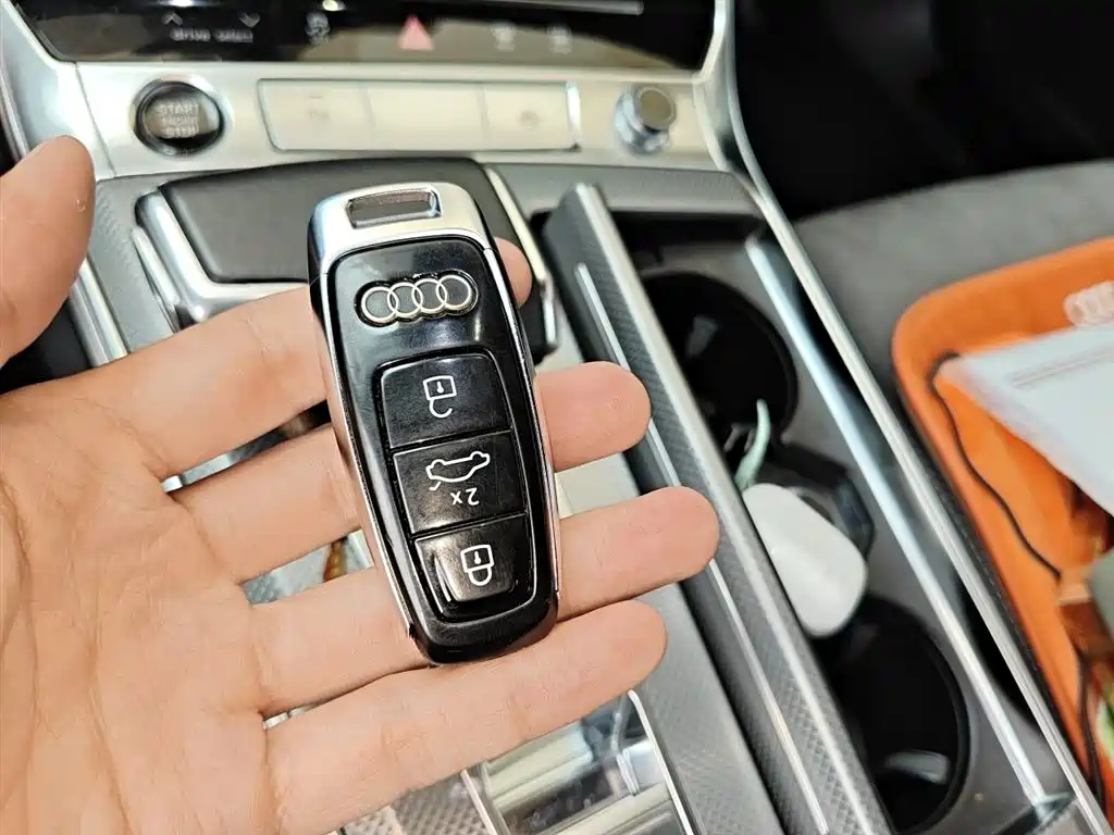Audi A6L 2023 Facelift 40 TFSI Luxury Dynamic фото 12