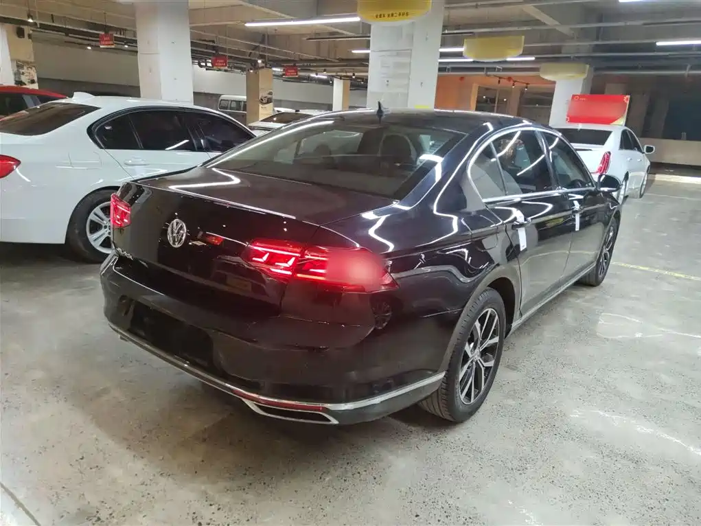Volkswagen Magotan 2020 280TSI DSG Comfort фото 23