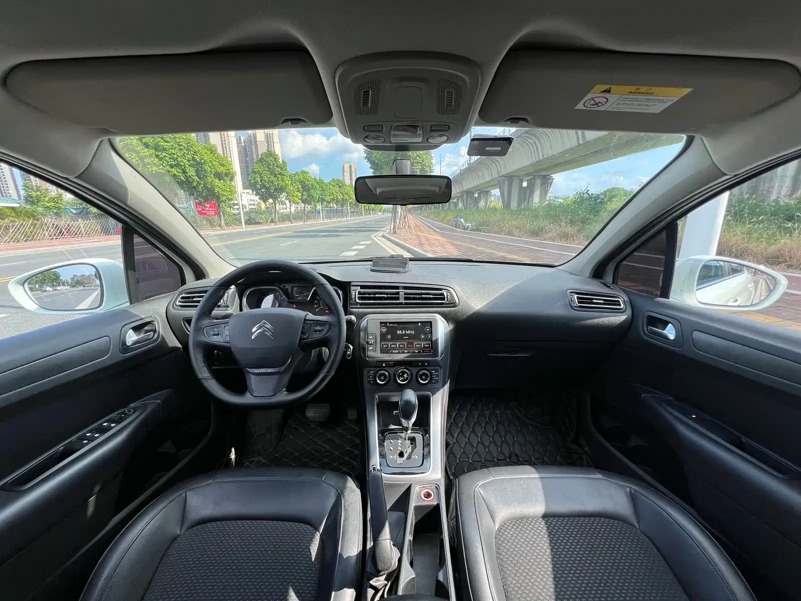 Photo 5 - Citroën C4 C-Quatre
