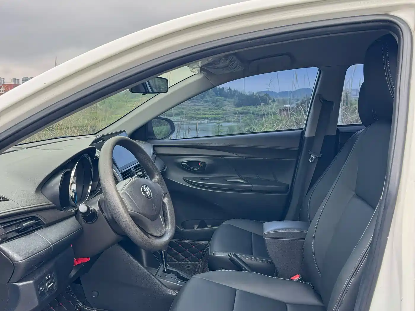 Toyota Vios 2014 1.5L Automatic Wisdom Edition фото 4