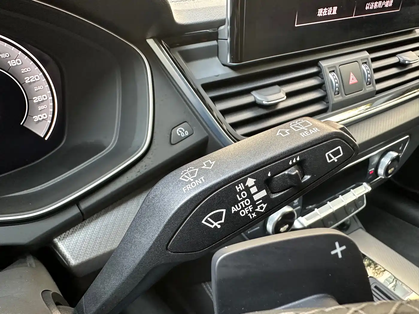 Audi Q5L 2022 40T Luxury Dynamic фото 6