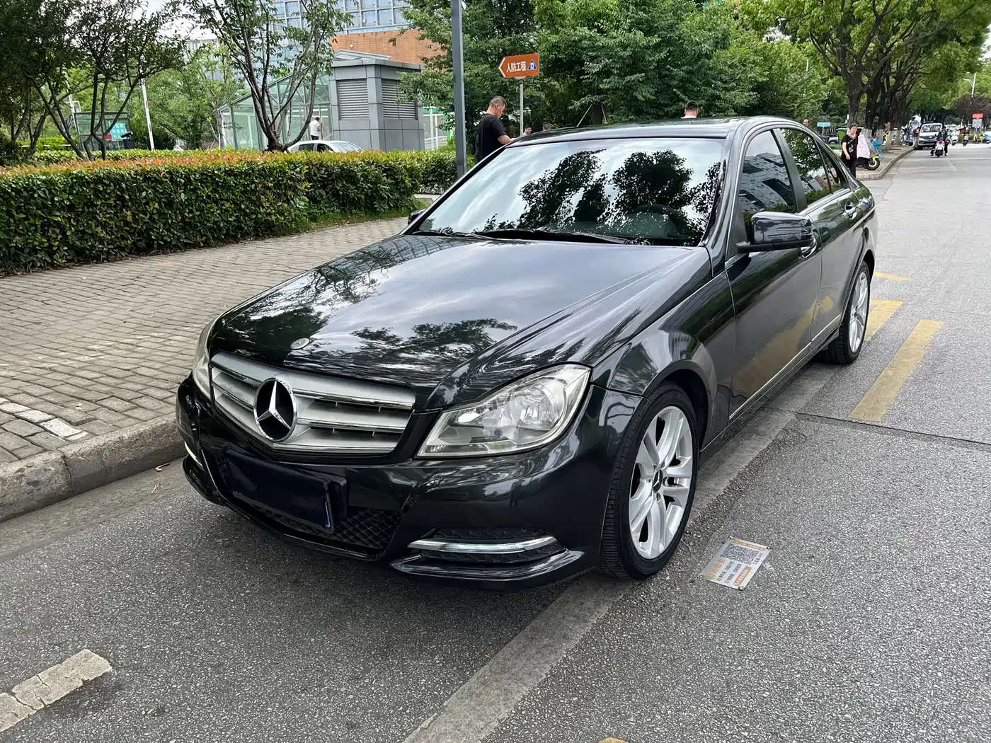Mercedes-Benz C-Class 2013 Model C 180 CGI Classic