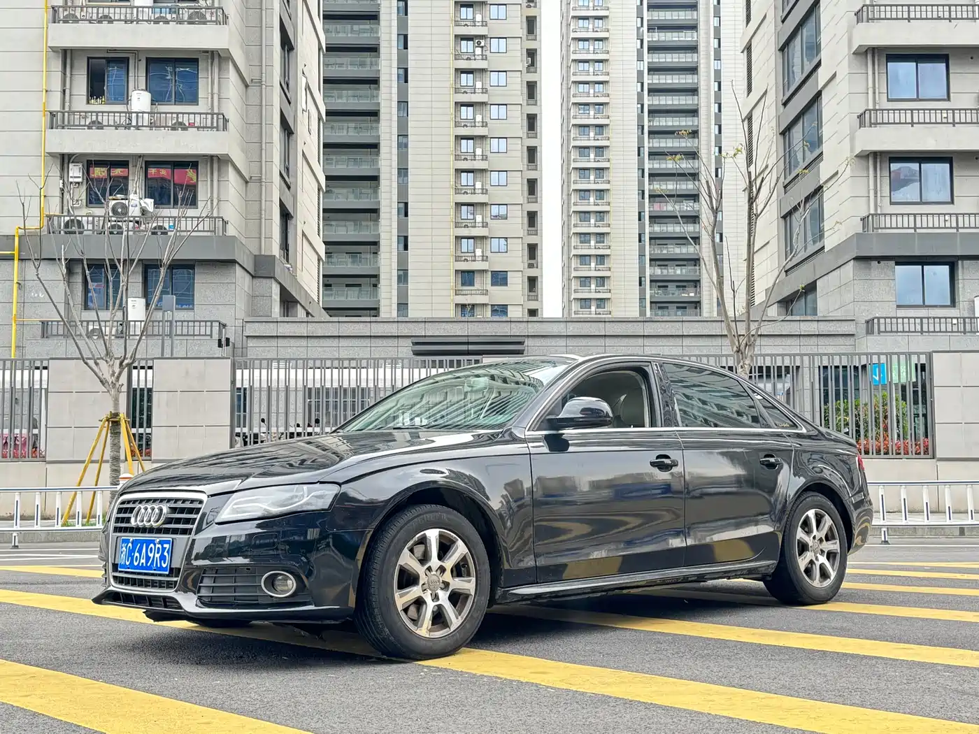 Audi A4L 2011 2.0 TFSI Luxury фото 3