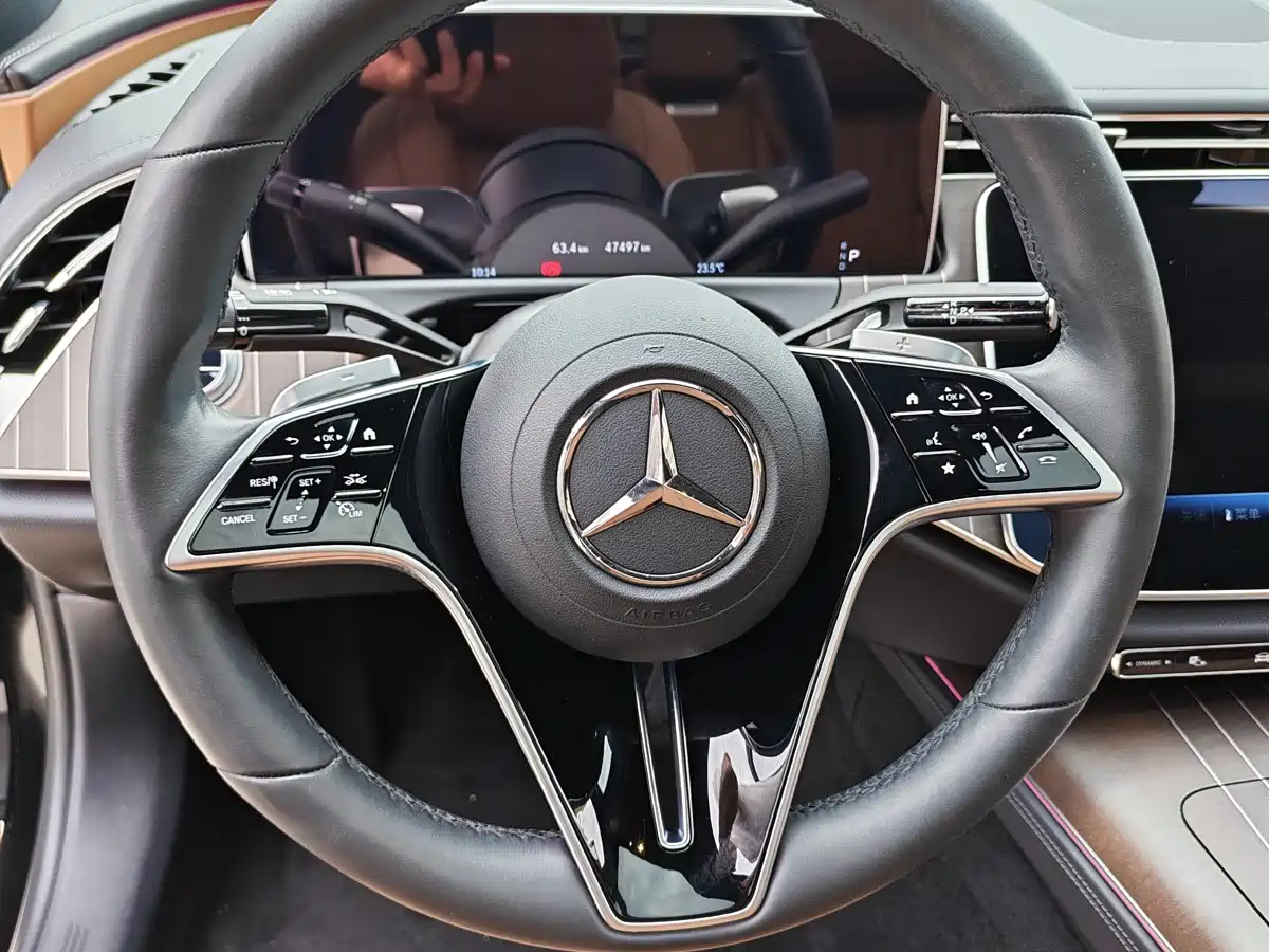 Mercedes-Benz E-Class 2024 E 300 L Fashion фото 12