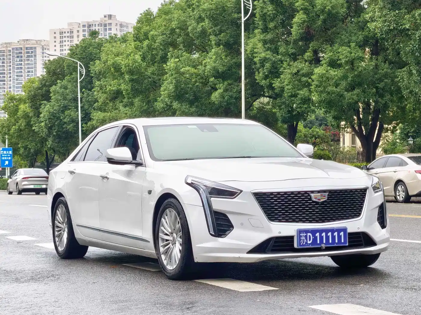 CADILLAC CT6