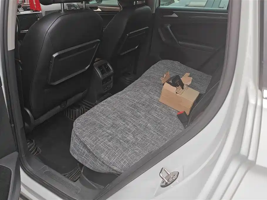 Volkswagen Tiguan 2019 330TSI 4WD Smart Edition фото 11