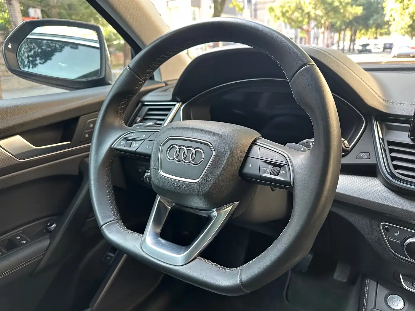 Audi Q5L 2022 40T Luxury Dynamic фото 3