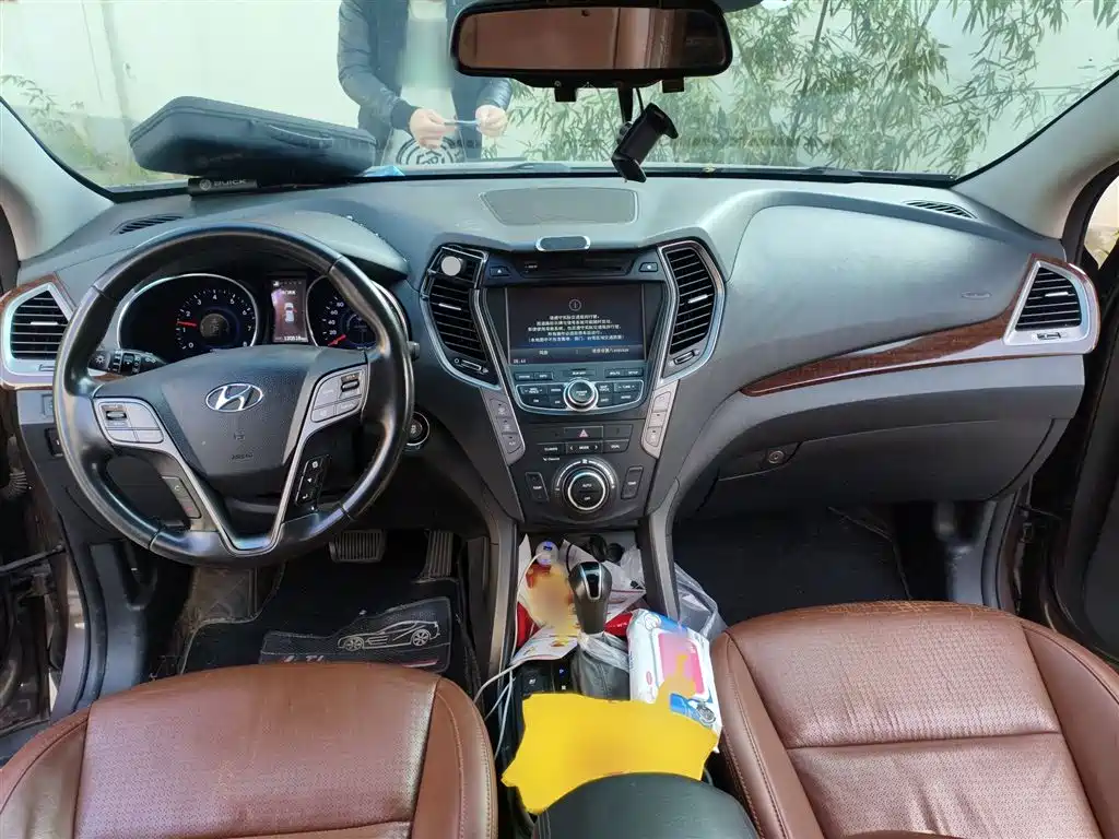 Hyundai Grand Santa Fe 2013 3.0L 7-Seat AWD Brown Interior Flagship фото 13