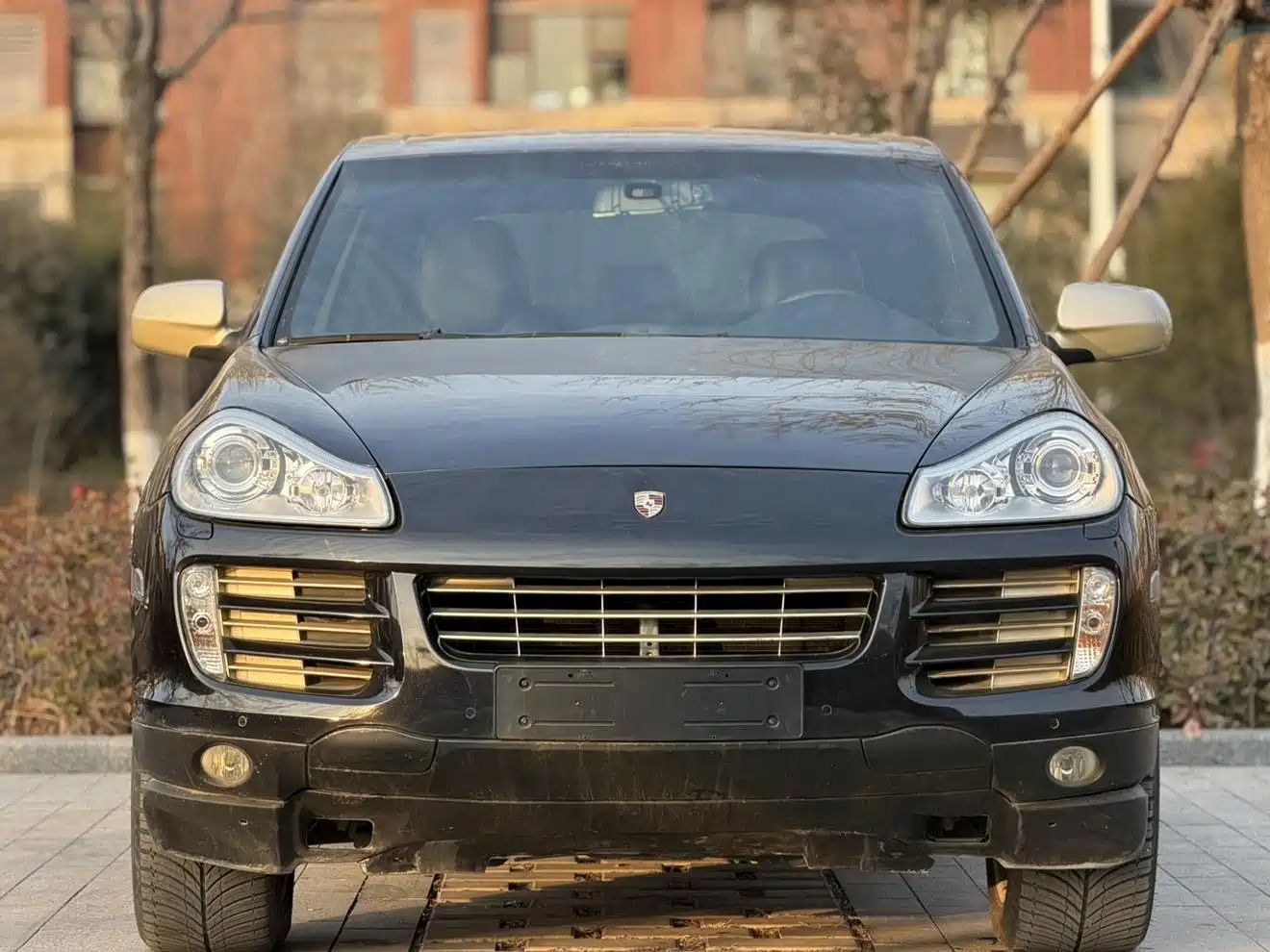 Photo 2 - Porsche Cayenne