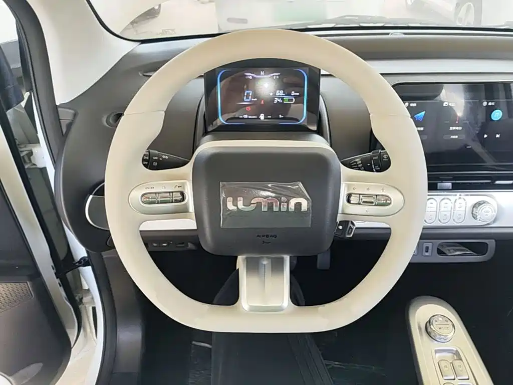 Фото 7 - Changan Lumin